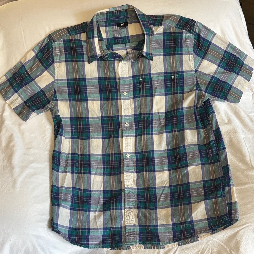 DC Men's Green and Blue Plaid Casual Dress Shirt